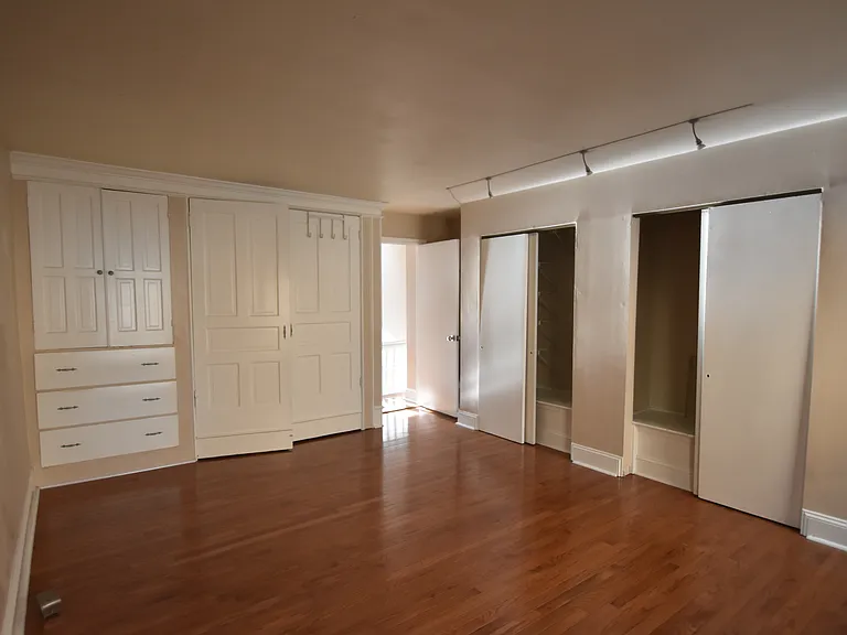 238 S 11th St #3 — Photo 15