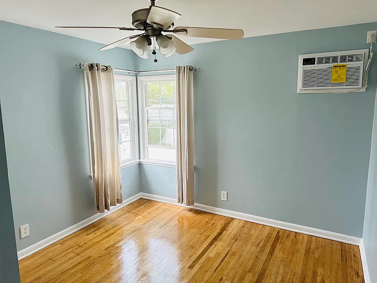 7361 W Manchester Ave — Photo 23
