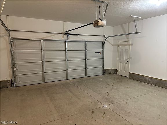 3rd image of 36 Maranatha Dr
