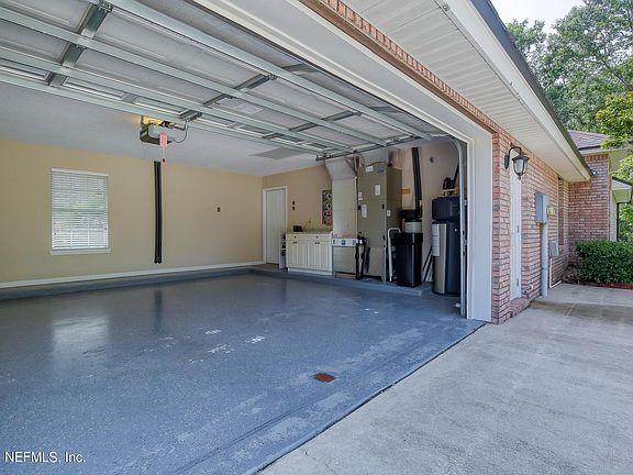 2nd image of 305 W Kari Ct