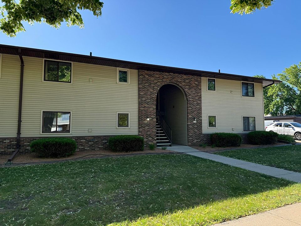 1st image of 1755 Maricopa Dr APT B