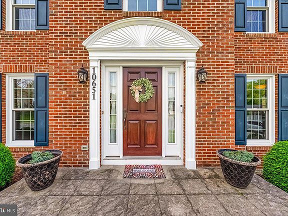 4th image of 10651 Emmaline Dr