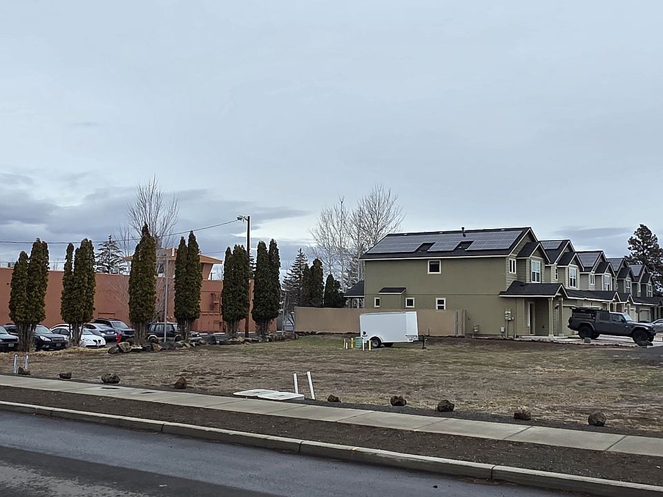 1st image of 62062 Dean Swift Rd