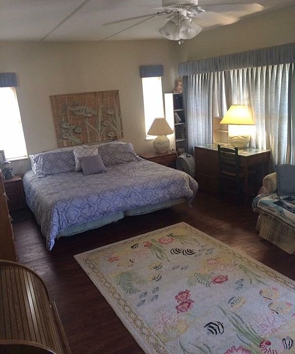 2nd image of 5801 Gulf Blvd #1