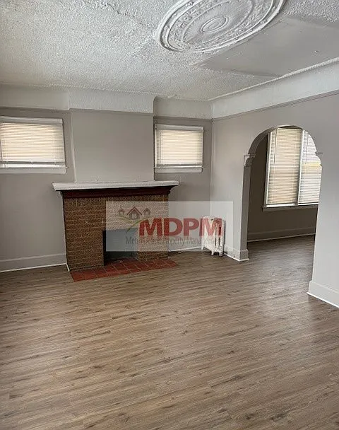 3 bed, 1000 sqft, $925 — Photo 3