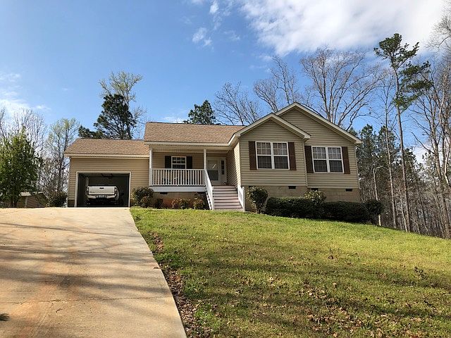 1st image of 209 Lakewood Dr