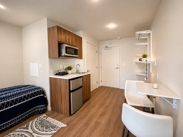 Plaza Apartments — Photo 87