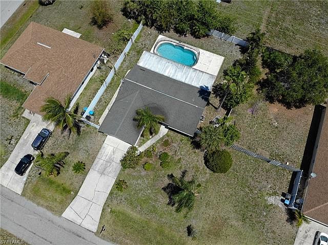 1st image of 629 NW 13th St
