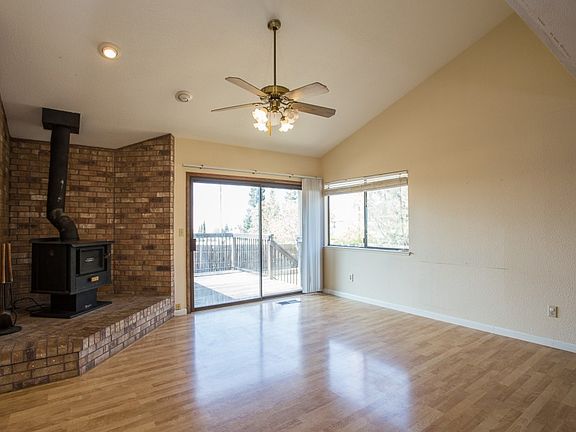 5th image of 11040 Tanglewood Dr
