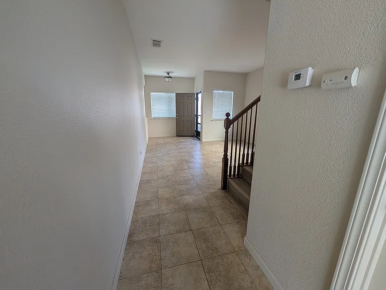 1563 Loon Lake St — Photo 4