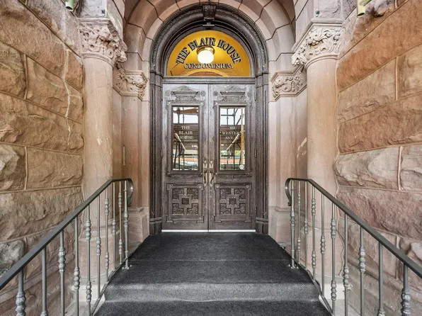 165 Western Ave N APT 404, Saint Paul, MN 55102