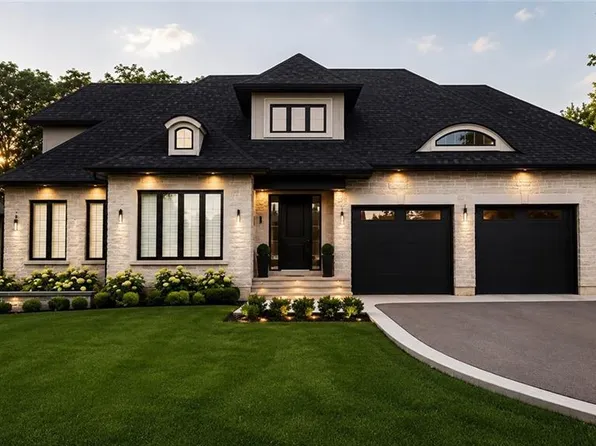 28 Calvin St, Hamilton, ON L9G 2G3