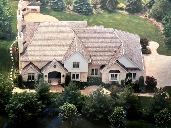 610 Grant Ct, Burr Ridge, IL 60527