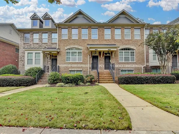 7840 Willoughby Ct, Alpharetta, GA 30005