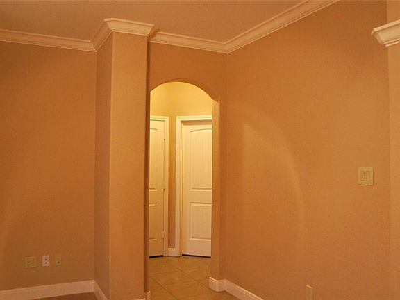 5th image of 18621 Summer Hills Blvd