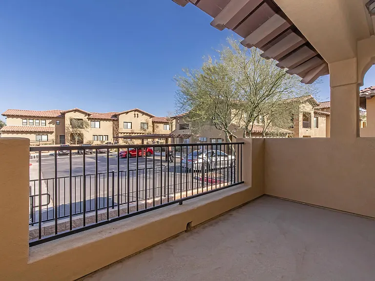 Vineyards at Palm Desert Apartment Homes — Photo 89
