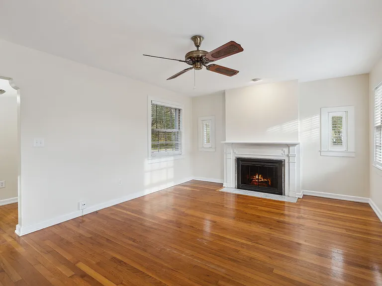 4164 Marquette Ave — Photo 10