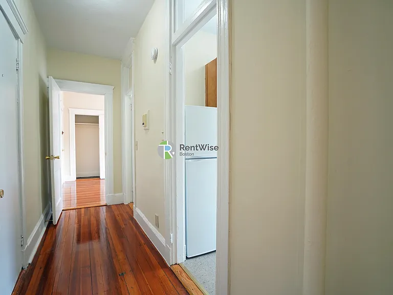242 Kelton St #8 — Photo 11