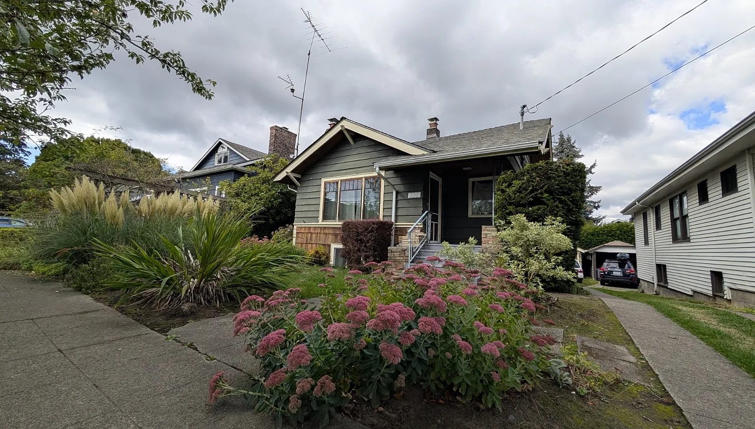 NE 55th St, Seattle — Photo 3