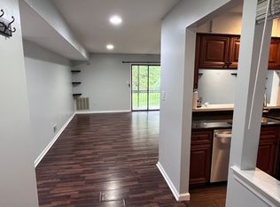 1212 Woodbridge Commons Way #12, Iselin, NJ 08830