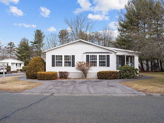 5th image of 49 Trailwood Dr