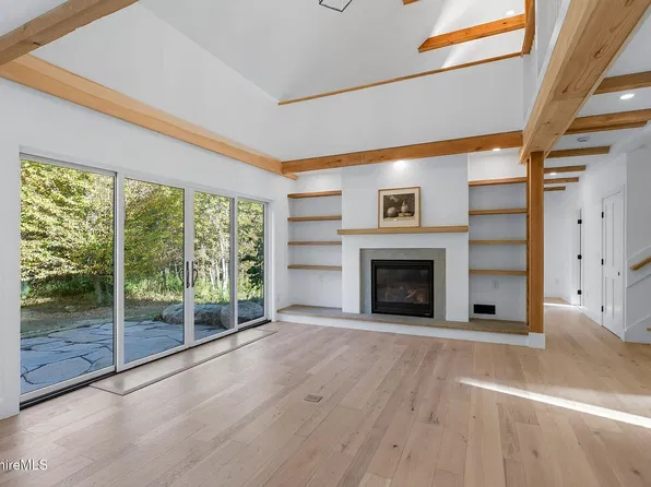 54 New Hartford Rd, Sandisfield, MA 01255