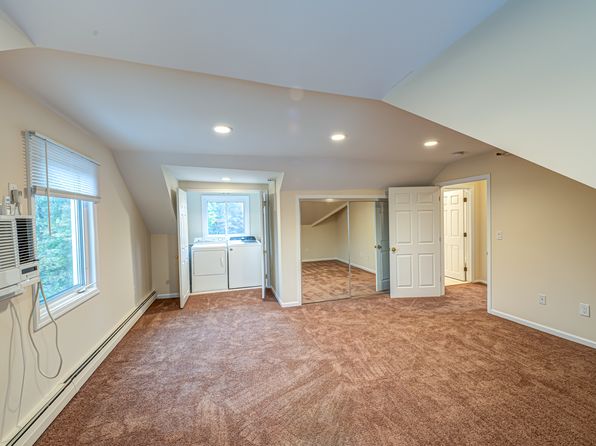 (undisclosed Address)