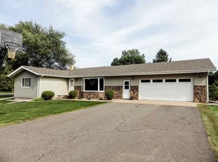 120 Briarwood Dr, Marquette, MI 49855