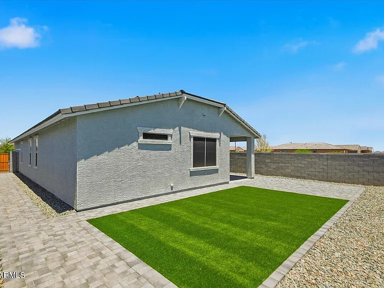 15875 W Cottontail Ln — Photo 64