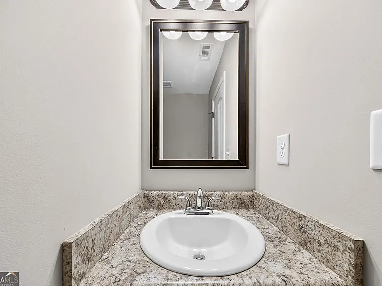 2416 Scoggins Rd — Photo 24