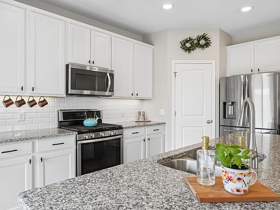 3rd image of 15643 Eddy Creek Way