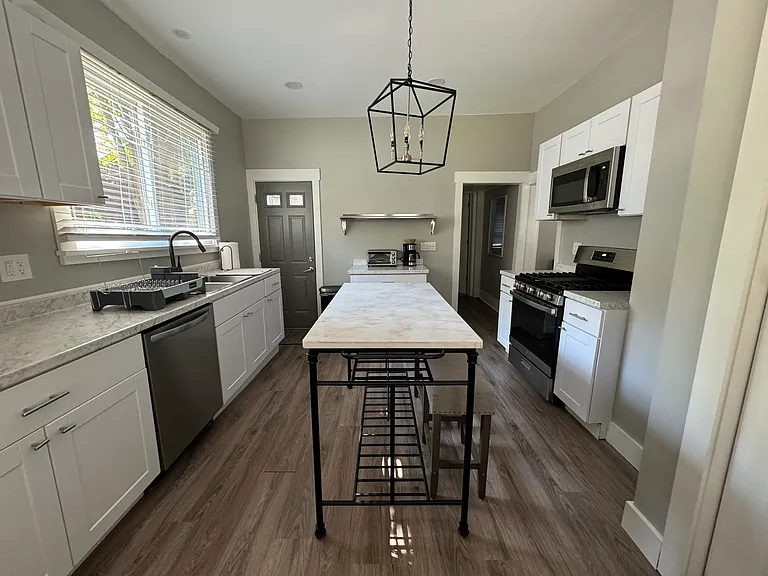 130 White St #1 — Photo 11