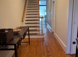 1720 Willard St NW #A, Washington, DC 20009