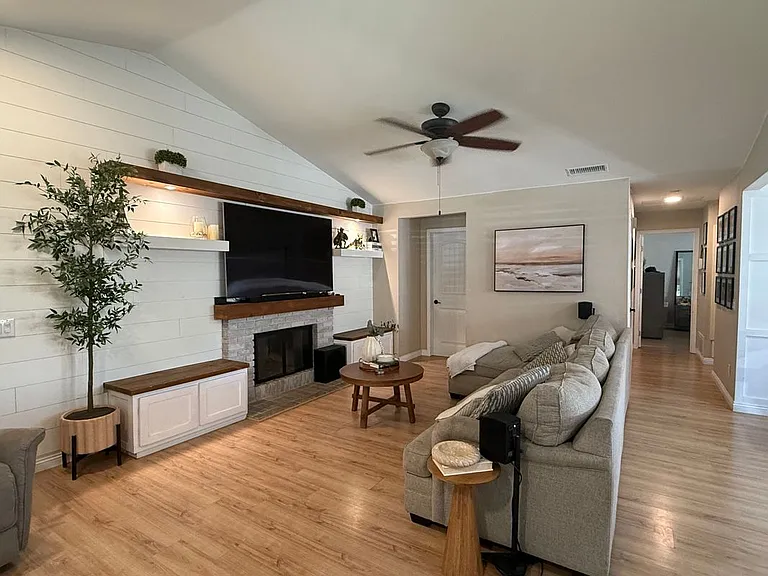 3165 Weatherby Dr — Photo 9
