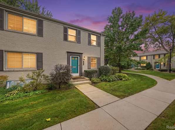 1684 Graefield Rd #60, Birmingham, MI 48009
