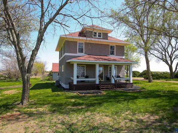 45960 269th St, Chancellor, SD 57015