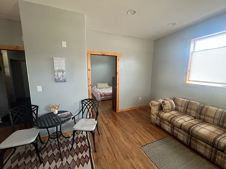 207 N Main St #B — Photo 4