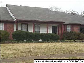 1st image of 3755 Warrington Dr