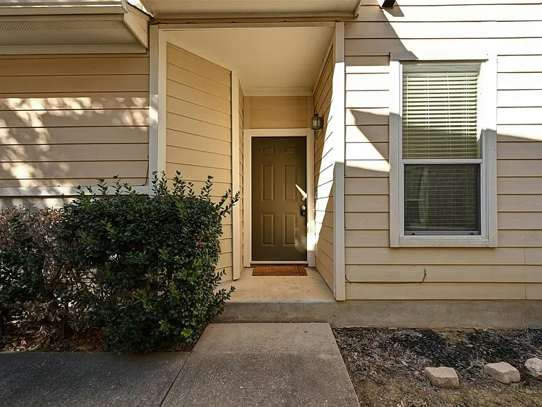 2412 Allred Dr #A — Photo 2