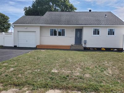 31 W Marine Avenue, Lindenhurst, NY, 11757