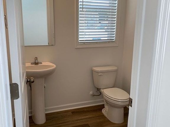 5th image of 7414 Julius Dr NE