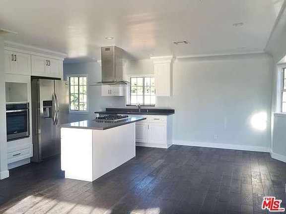 4th image of 3380 La Clede Ave
