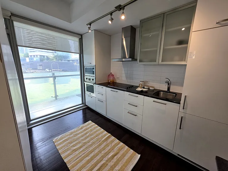 12 York St #310B — Photo 5