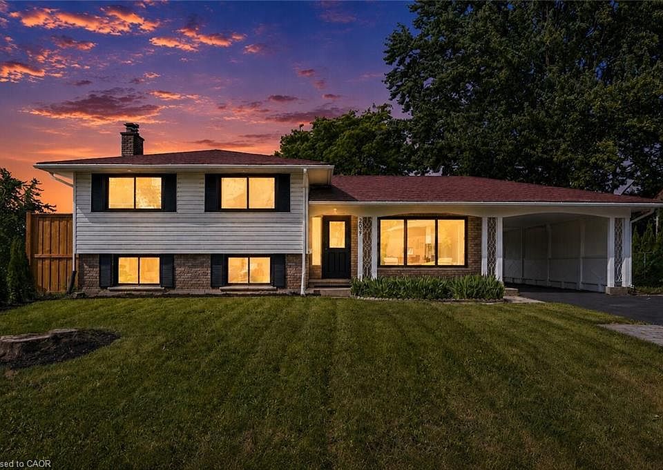 1st image of 299 Dale Cres