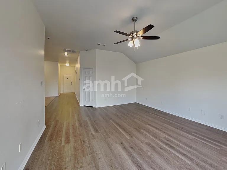 1208 Marchant Pl — Photo 7