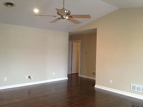 115 W Pine St #4 — Photo 5