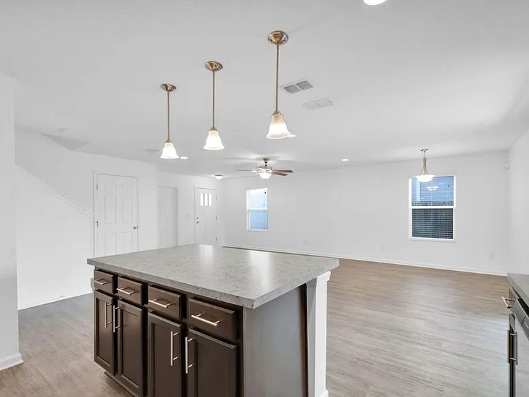 8105 Oden Ave — Photo 12