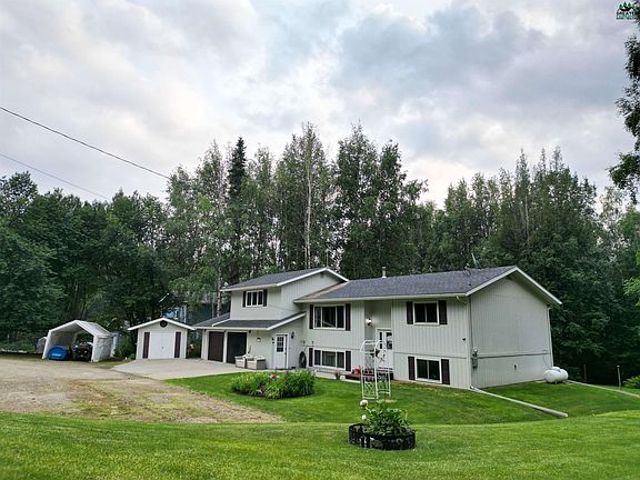 3rd image of 1345 Esro Rd