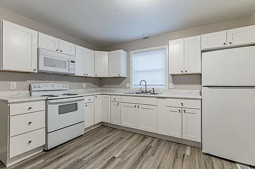 1603 Kings Way #B Photo 1