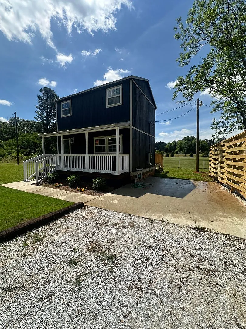 Tiny Home — Photo 2